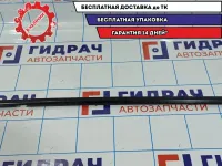 Накладка стекла заднего левого Mazda Mazda3 (BK) BN8V-50-670C. Дефект креплений.