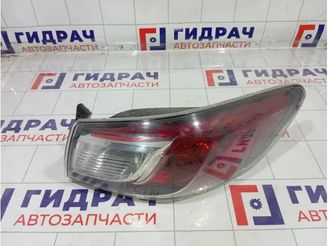 Фонарь задний наружный правый Mazda 3 BBP251150E