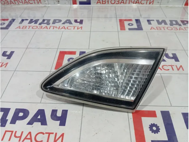 Фонарь задний внутренний правый Mazda 3 BBM4513F0G