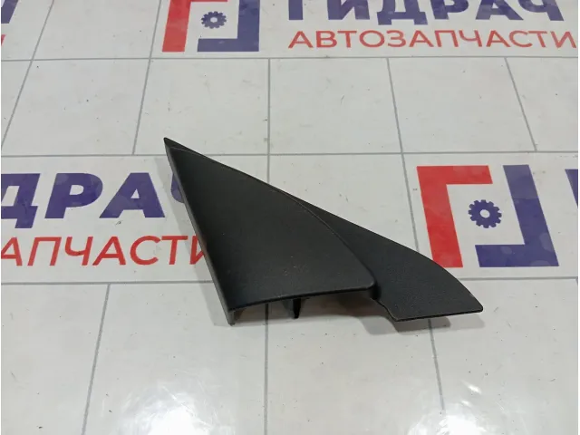 Крышка зеркала внутренняя левая Mazda 3 BBM269171C