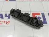 Блок управления стеклоподъемниками Mazda 3 BEK666350
