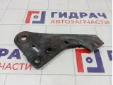 Кронштейн балки левый Mazda 3 BBM456E40