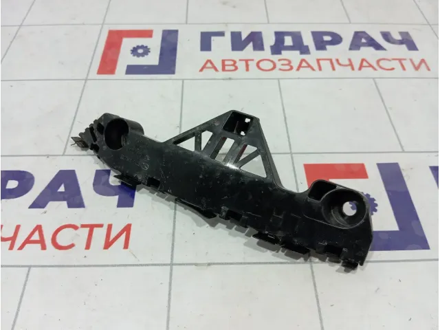 Направляющая бампера передняя левая Mazda 3 BBM4500U1