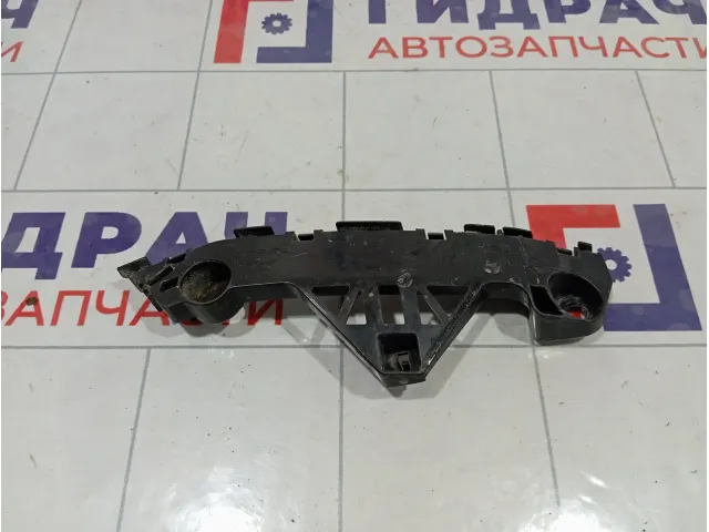 Направляющая бампера передняя правая Mazda 3 BBM4500T1