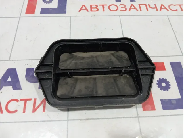 Решетка вентиляционная Mazda 3 D35051920A