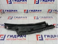 Решетка под лобовое стекло (Жабо) правая Mazda 3 BBM4507P0A