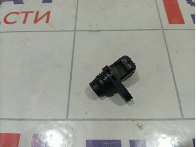 Датчик положения коленвала Mazda 3 J5T30471