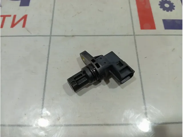 Датчик положения распредвала Mazda 3 J5T30571