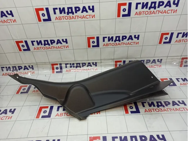 Обшивка стойки задней правой нижняя Mazda 3 BBM46876002