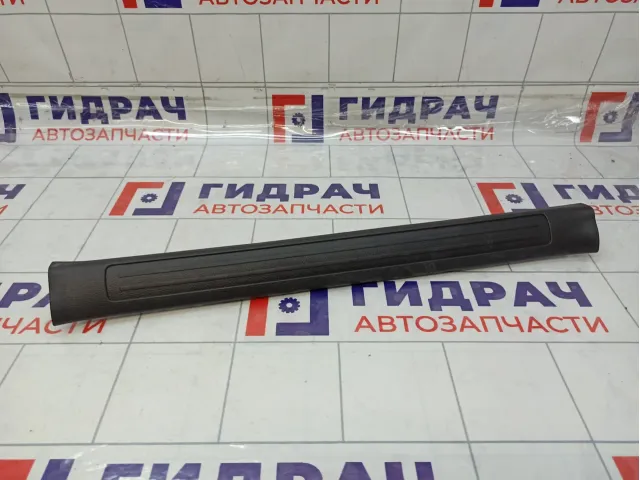 Накладка порога внутренняя передняя левая Mazda 3 BBM468720B02