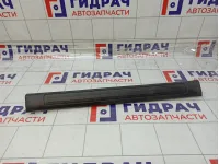 Накладка порога внутренняя передняя правая Mazda 3 BBM468710B02