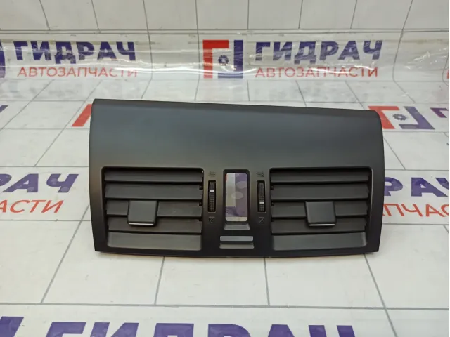 Дефлектор воздушный центральный Mazda 3 BHB655210A
