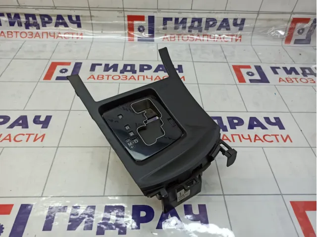 Накладка кулисы КПП Mazda 3 BGW264350D