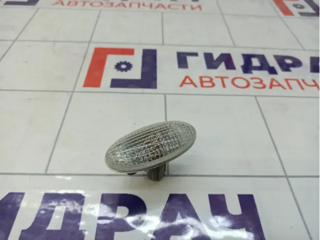 Повторитель на крыло Mazda 3 GJ6A51120C