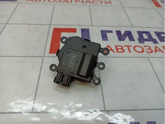 Моторчик заслонки отопителя (печки) Mazda 3 BBM461B60