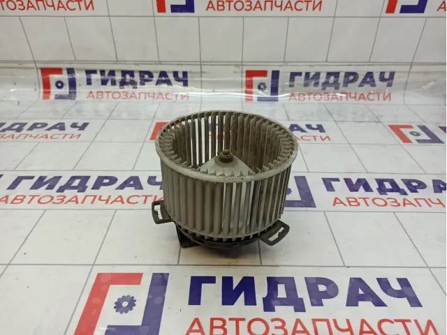 Моторчик отопителя (печки) Mazda 3 BBP261B10