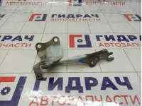 Петля капота левая Mazda 3 BBM252420B