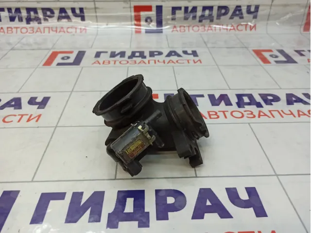 Патрубок воздушного фильтра Mazda 3 ZJ3813221