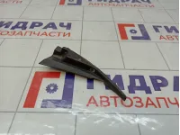 Накладка решетки стеклоочистителя правая Mazda 3 BBM451PB1