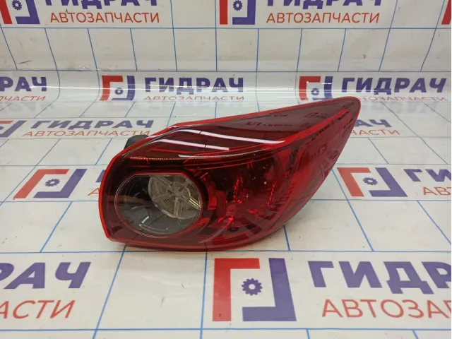 Фонарь задний наружный правый Mazda Mazda 3 (BM) B45C-51-150B