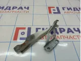 Петля капота левая Mazda Mazda 3 (BM) B45A-52-420A