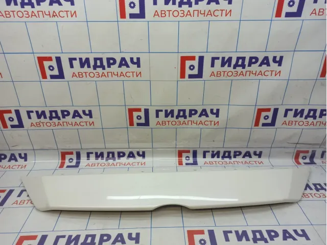 Накладка на решетку радиатора Mazda Mazda 3 (BM) BHN1-50-033-64