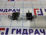 Петля двери задней правой Mazda 6 (GH) GS1D72240B. Комплект.