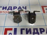 Петля двери передней правой Mazda 6 (GH) D46159210. Комплект.