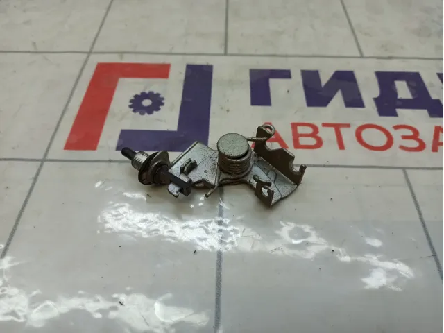 Замок лючка бензобака Mazda 6 B21856890B