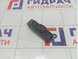 Кнопка стеклоподъемника заднего правого Mazda 6 GS1D66380