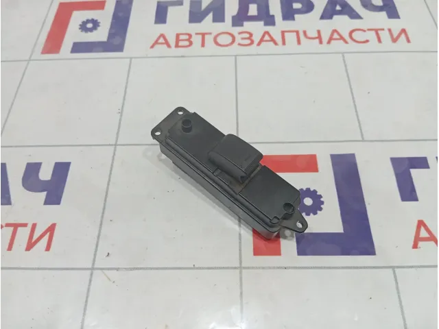 Кнопка стеклоподъемника заднего правого Mazda 6 GS1D66380