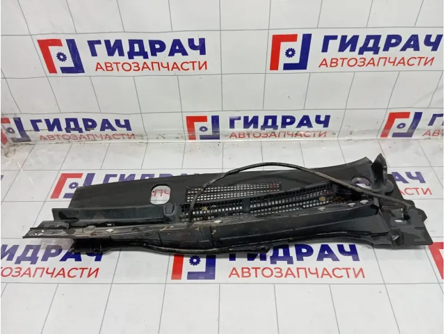 Решетка под лобовое стекло (Жабо) левая Mazda 6 GS1F507S0D