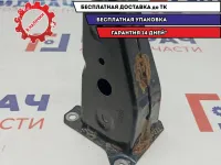 Кронштейн передней балки левый Mazda Mazda 6 (GJ) KDY0-34-88Y.