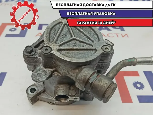 Насос вакуумный Mazda Mazda 6 (GJ) PE07-18-G00A. С кронштейном ТНВД PY01-10-190.