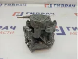 Насос вакуумный Mazda Mazda 6 (GJ) PE07-18-G00A. С кронштейном ТНВД PY01-10-190.