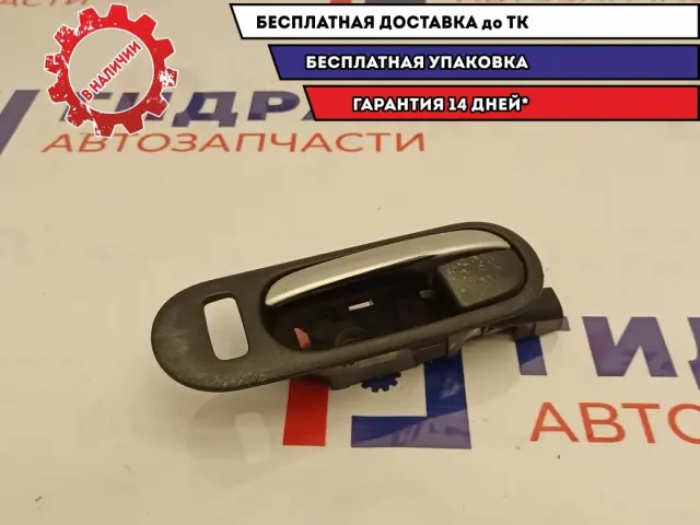 Ручка двери передней внутренняя левая Mazda CX-7 EG22-59-330A-02. Потертости.