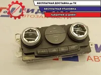 Блок управления климатической установкой Mazda CX-7 EH15-61-190.