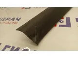 Накладка порога передняя правая Mazda CX-7 EG21-68-710B. Царапины.