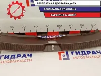 Обшивка багажника на заднюю панель Mazda CX-7 E221-68-89X-02. Царапины.