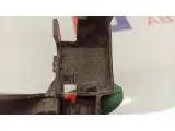 Кожух замка капота Mazda CX-7 GJ8A-56-627. Сломано крепление.