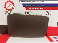 Заглушка обшивки багажника правая Mazda CX-7 EG21-68-8J0. Потертость.