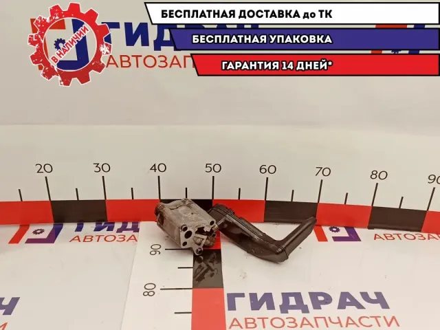 Насос масляный Mazda CX-7 L310-14-100H.