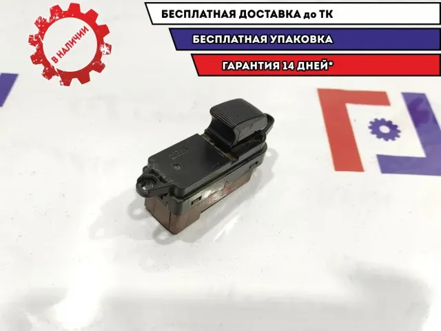 Кнопка стеклоподъемника задняя правая Mazda CX-7 EH15-66-380.