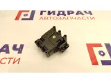 Моторчик заслонки отопителя Mazda CX-7 GJ6A-61-B60.