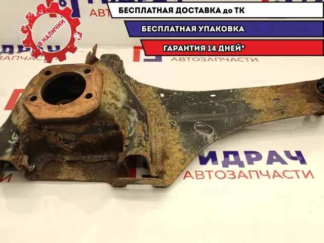Рычаг задний продольный правый Mazda CX-7 EG25-28-200B. Дефект.