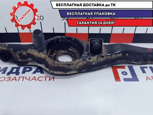 Рычаг задний поперечный правый Mazda CX-7 EG21-28-300. Сайлентблоки под замену.