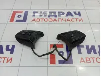 Блок кнопок в рулевое колесо Mazda CX-7 EG27664M0