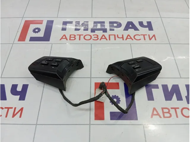 Блок кнопок в рулевое колесо Mazda CX-7 EG27664M0