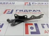 Петля капота правая Mazda CX-7 EG2152410B