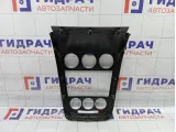 Накладка торпедо центральная Mazda CX-7 EH145521002